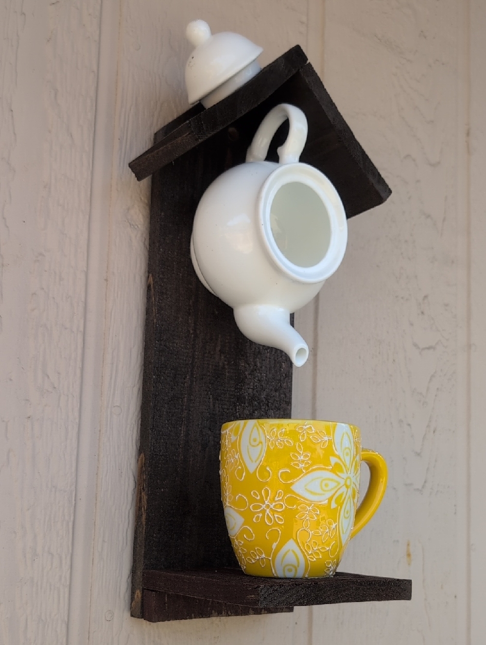 Rustic Wooden Handmade Bird Feeder Teapot Sunshine Yellow - Picture 3 of 16